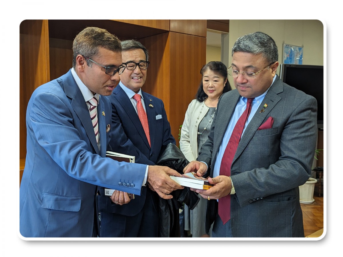 Integral books of Indian spiritual heritage presented to Indian Ambassador at Japan